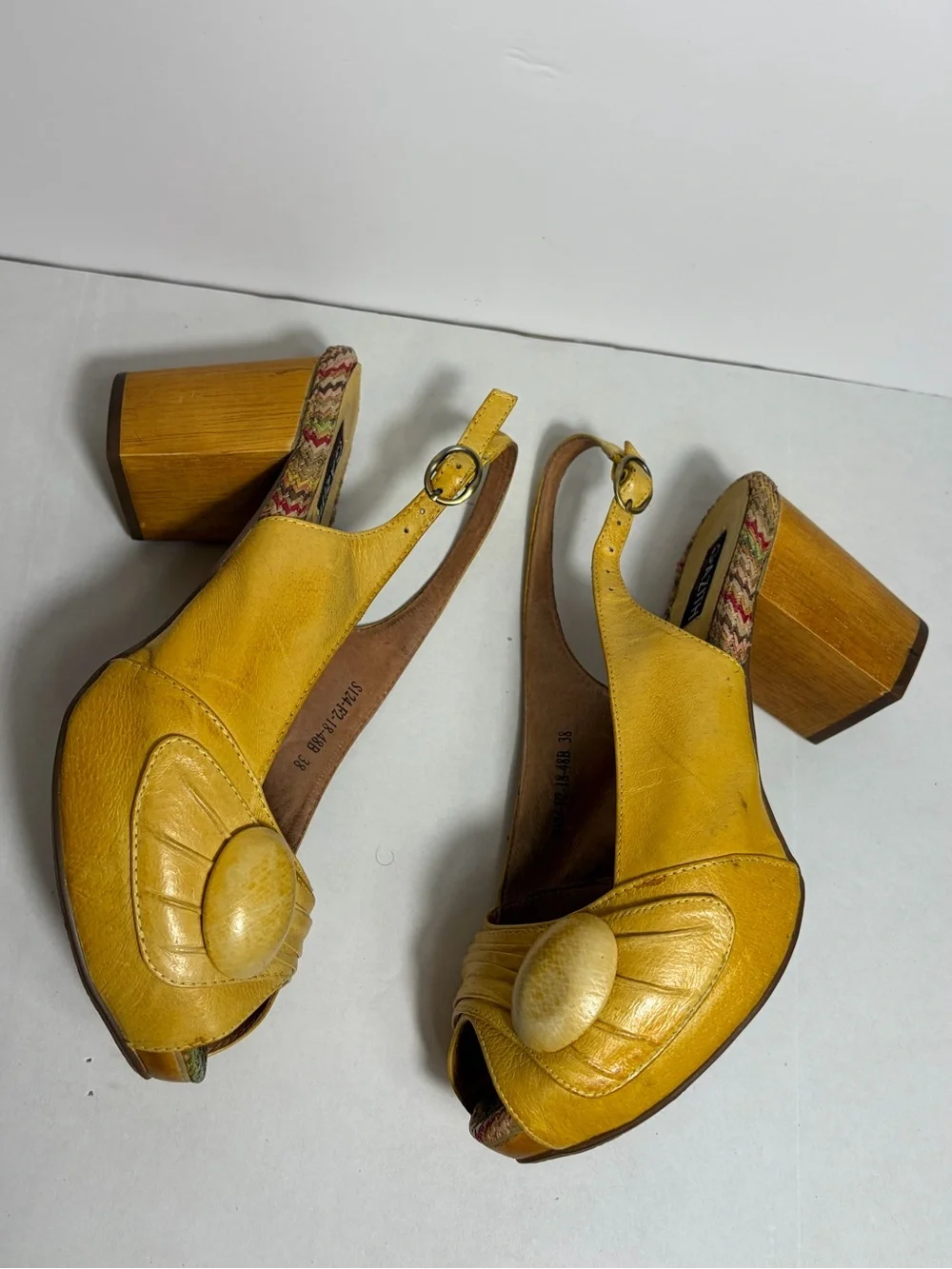 Gazith ⚜️💛⚜️ Chunky Wood Heel Peep-Toe Slingback Heels